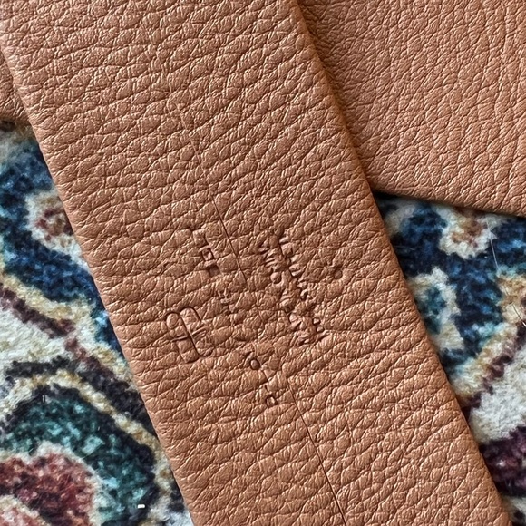 NWOT Below the Belt tan & gold one size long warp tie leather belt - Picture 5 of 6